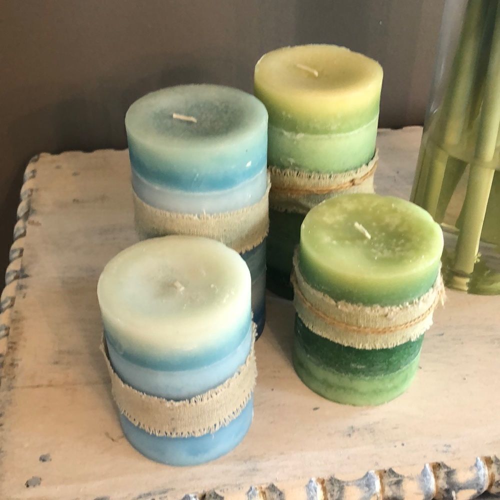 Four piece candleβbundle.Blueβgreen